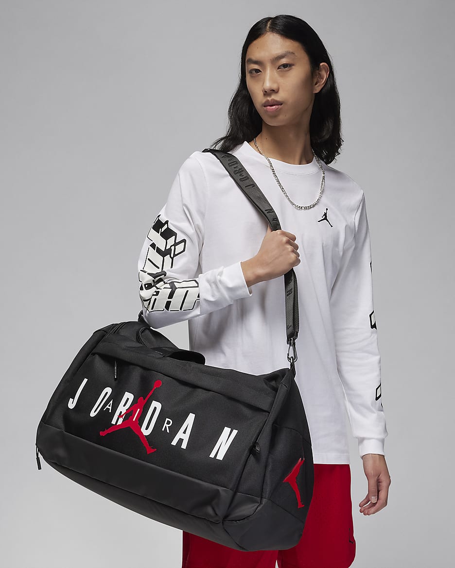 今話題のアイテムを NIKE公式】ジョーダン ベロシティ ダッフルバッグ (55L).オンラインストア (通販サイト) バッグ